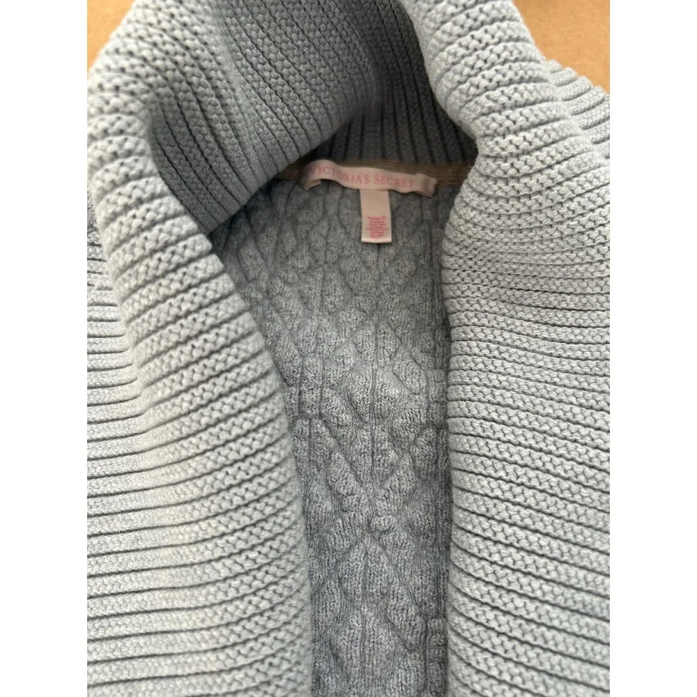Victoria's Secret Light Gray Cable Knit Shawl Collar Cardigan Sweater Size Small